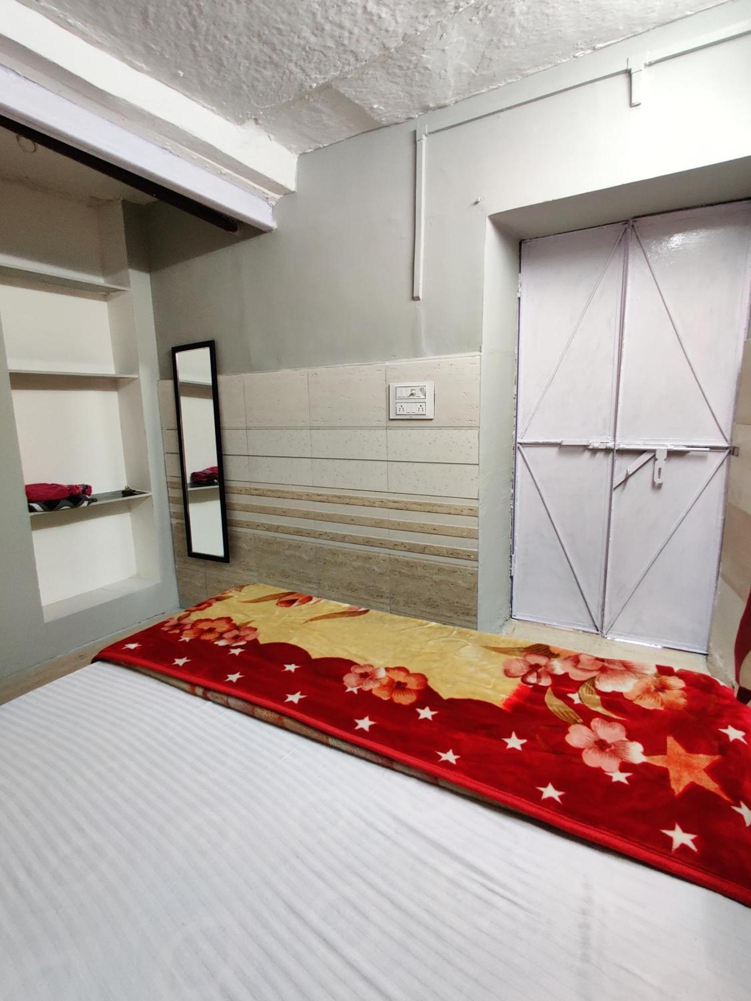 Varah Square Guest House Pushkar Zimmer foto